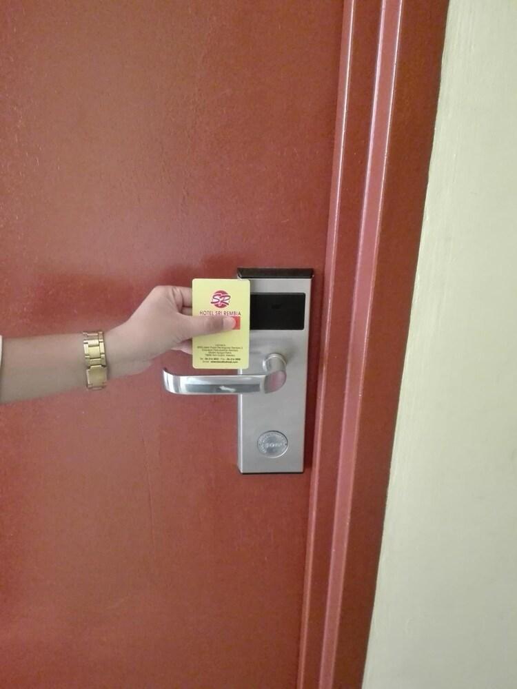 ホテル スリ レンビア Malacca エクステリア 写真